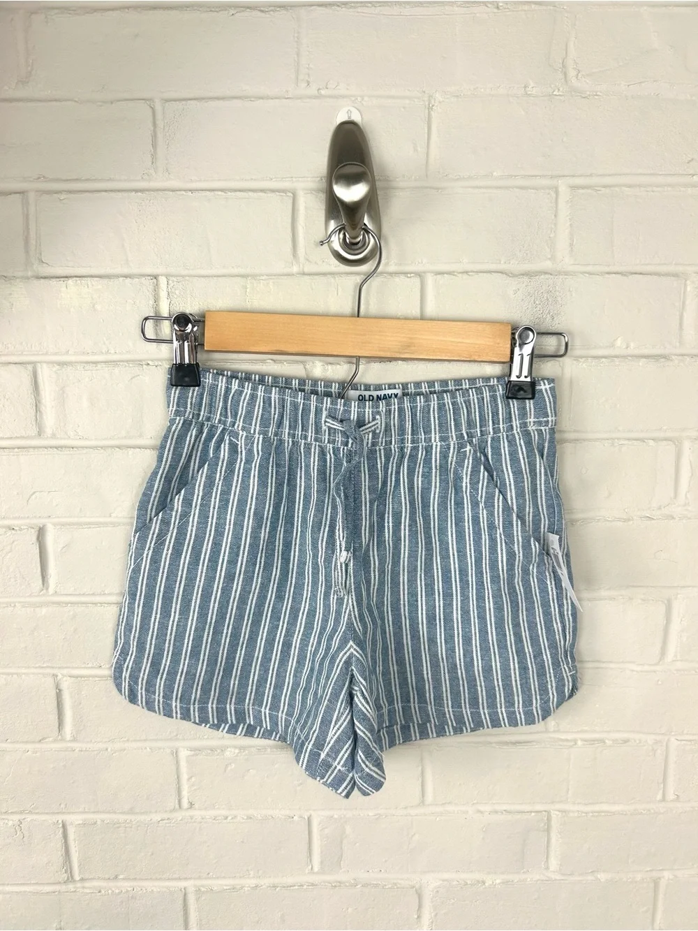 NWT Old Navy Girls Blue Stripe Linen Casual Shorts Size M (8)